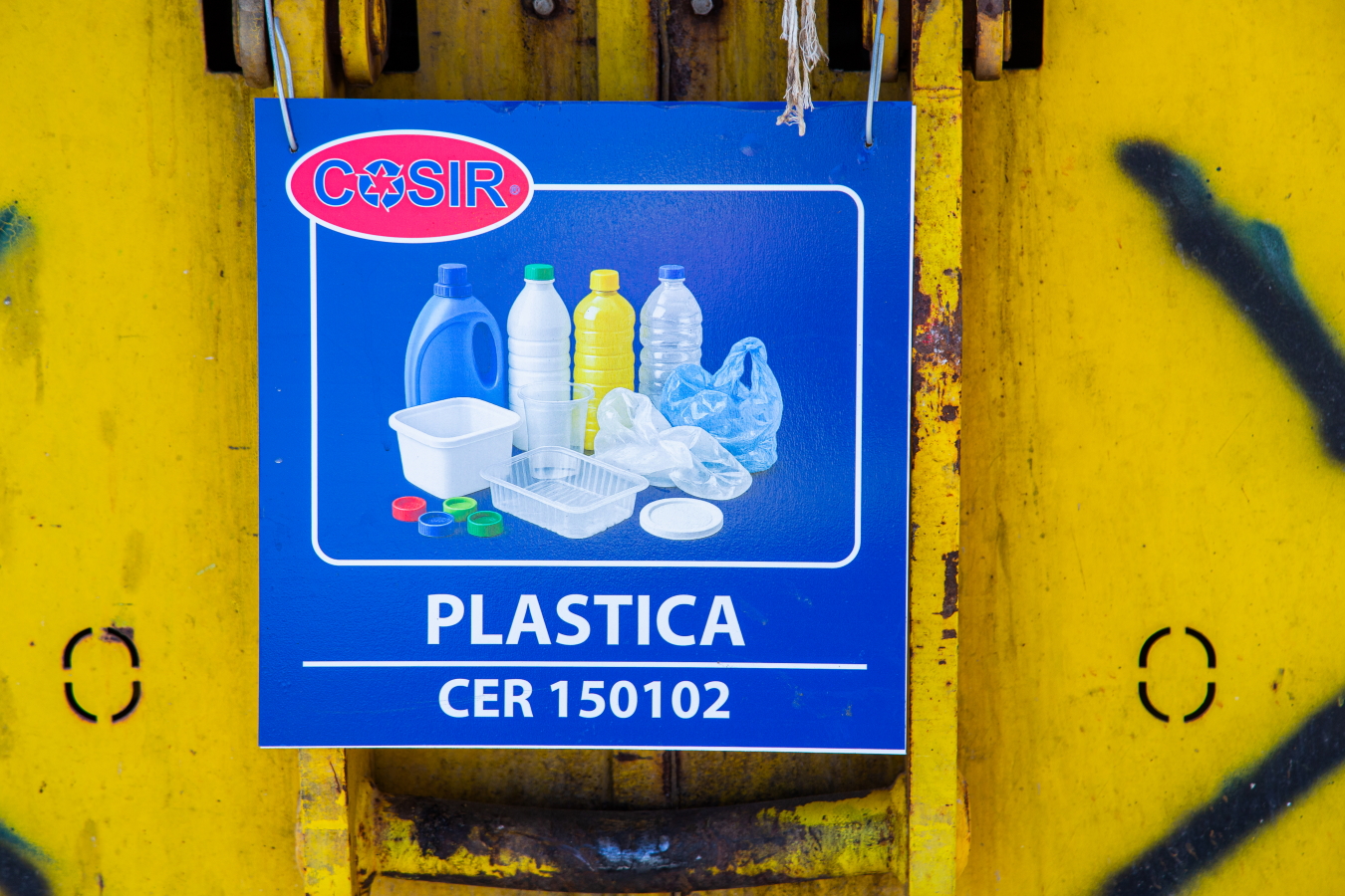 Cartello plastica cassa in Ecocentro Cartello plastica cassa in Ecocentro